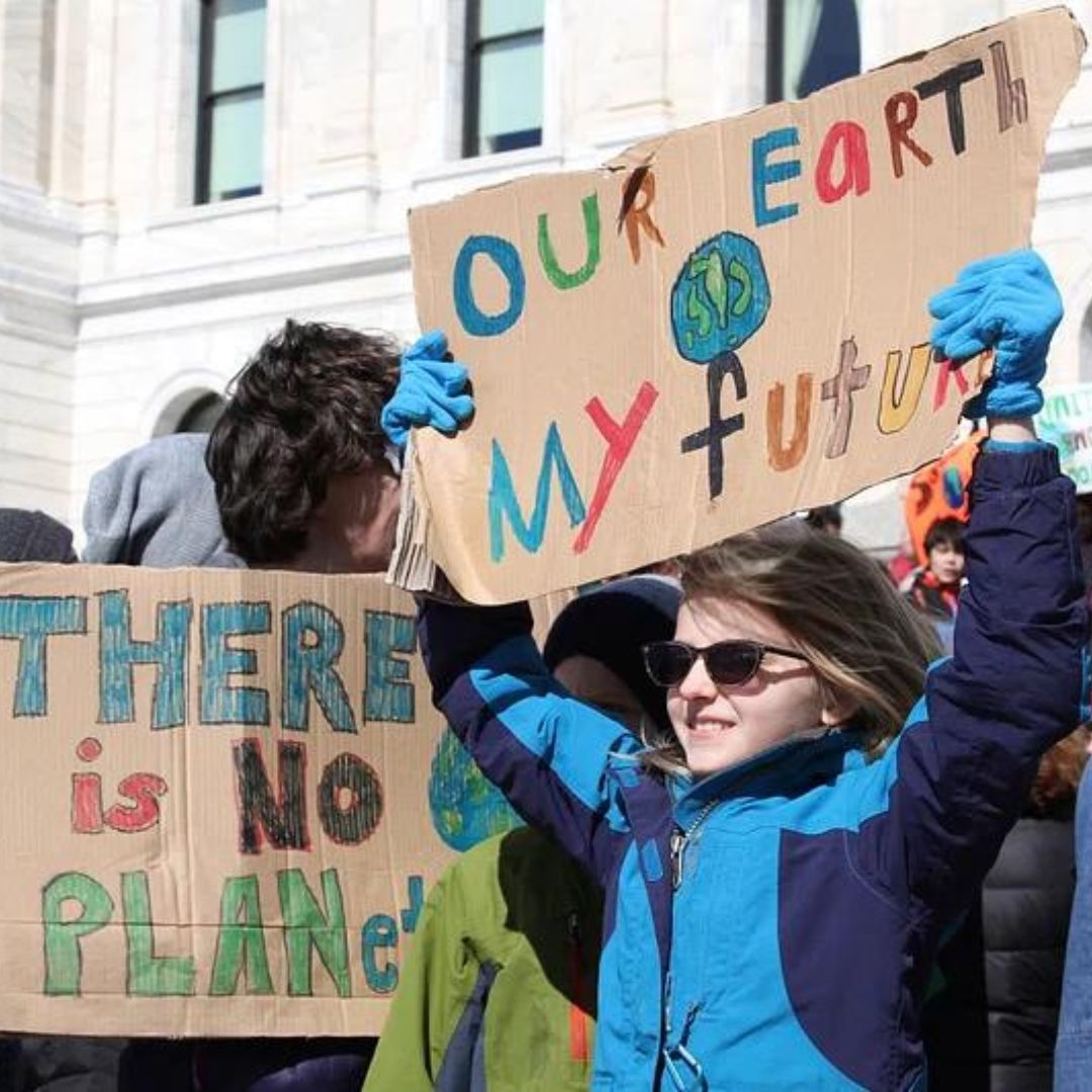 You can become a climate leader! In this #climatementalhealthactivity students will see examples of youth climate activists and reflect on how they can take action using solutions and mitigation in their own lives. Visit buff.ly/4dsC1Dt for more information!