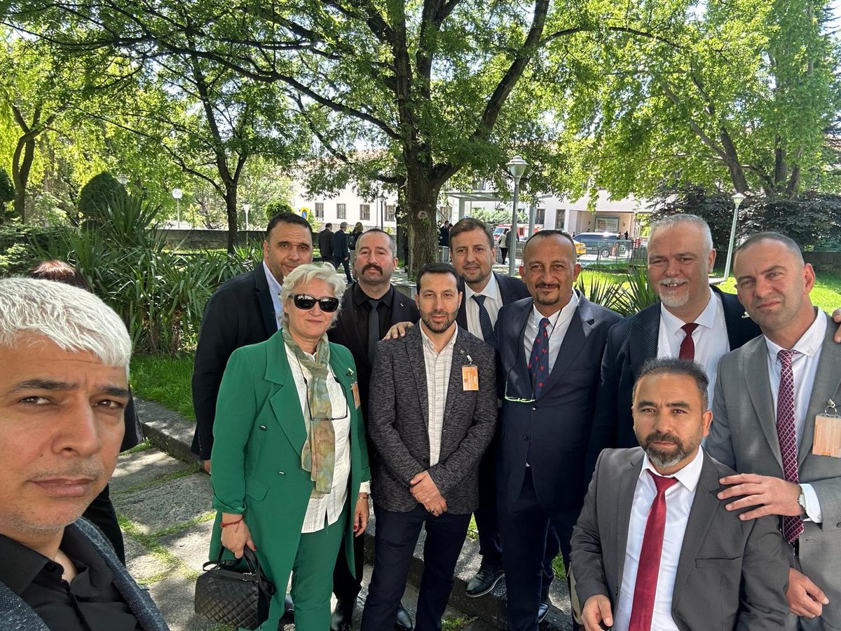 Başkanımız ve dernek başkanlarımız ile temsilcilerinin içinde bulunduğu temsil heyetimiz, TBMM'de <a href="/iyiparti/">İYİ Parti</a> grup toplantısına katıldılar. 
Geçtiğimiz günlerde genel başkanlığa seçilen Sayın Müsavat Dervişoğlu beyi <a href="/MDervisogluTR/">Müsavat Dervişoğlu</a> toplantı sonrasında tebrik edip, hayırlı olsun ve