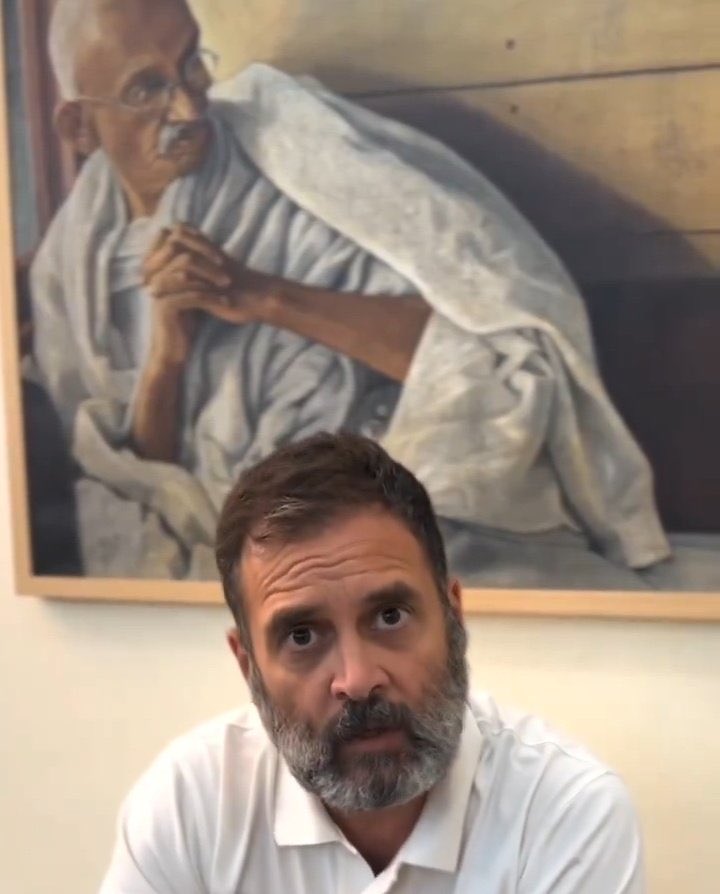 He was sitting in front of the great Mahtma Gandhi’s portrait and attacking the man who wants to destroy our nation! Rahul Gandhi was at his best today 🔥🔥❤️