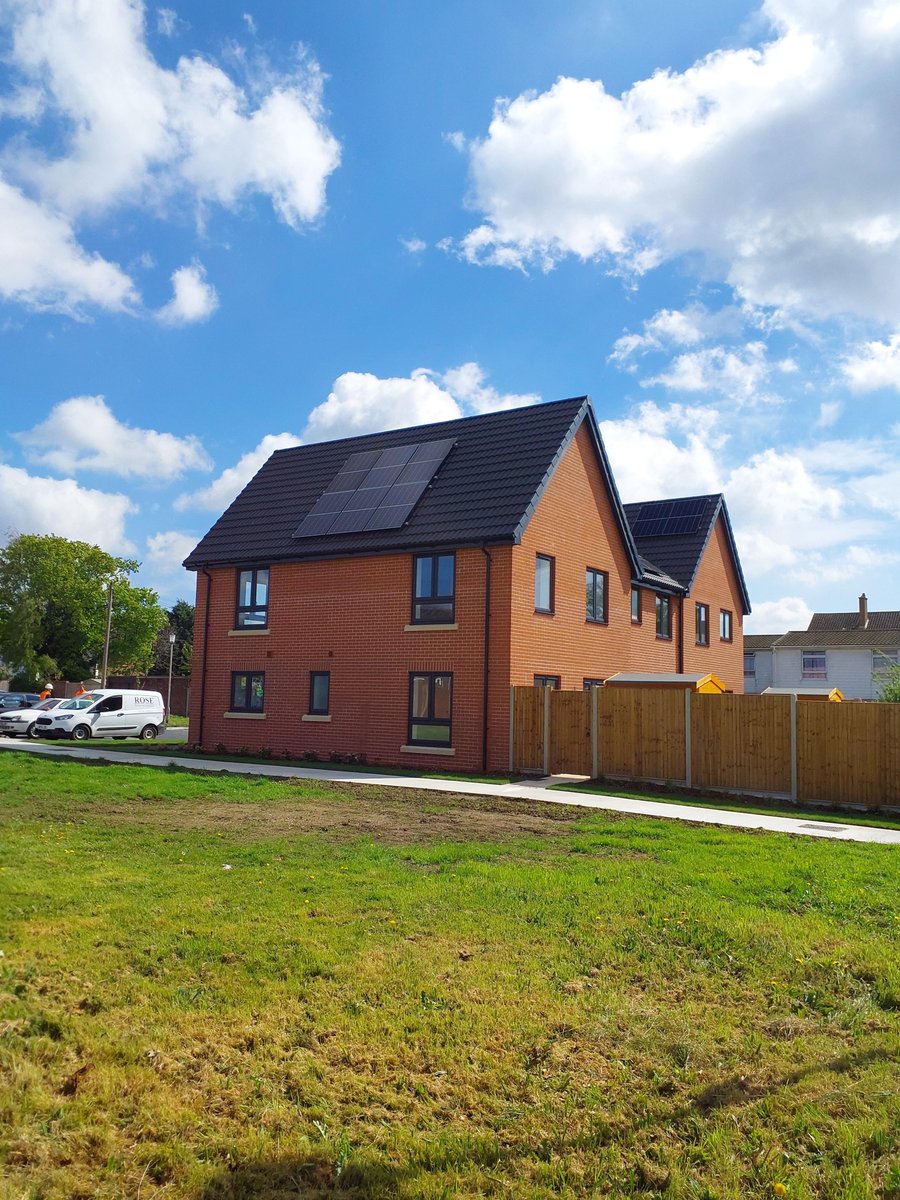 Great news! 🏠✨More new council homes in Colchester! At Veronica Walk, Greenstead, 2x two-bedroom houses and 1x three-bedroom house with an accessible ground floor wet room have been delivered for us to manage. These homes will be let to residents in housing need.
