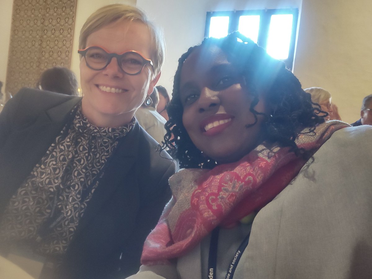 The best part of any gathering is meeting really cool people. Shout out to these phenomenal women @CGIAR_EMD @DrTolullah, Fahreen and Thule from @AGRA_Africa and Sanne from the @WorldDiabetesF