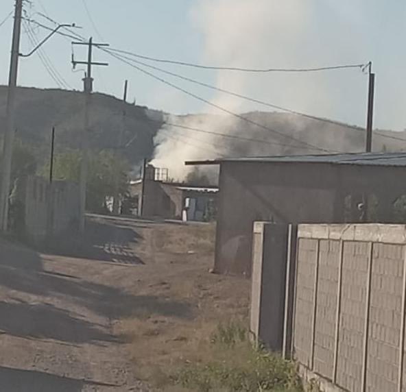 📸 | #Tubutama, #Sonora ayer

Le fueron quemadas varias casas a los Cazadores.

****

A la mañana de este martes 7 de mayo varias casas fueron incendiadas por sujetos armados en la cabecera municipal de Tubutama. 

Hasta el momento no se reportan víctimas, solo daños a varias