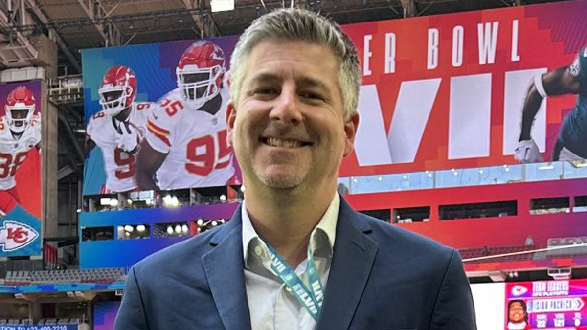 BREAKING: Cumulus Media names Mike Eaby Vice President/ Executive Producer of Westwood One Sports. He takes over for outgoing Howard Deneroff who held the role for 35+ years. >>barrettsportsmedia.com/2024/05/08/mik…