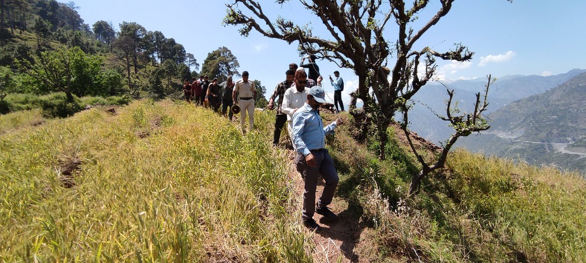 NDMA's expert team, led by Chief Scientist Prof. D.P. Kanungo, is diligently analyzing the causes and precautions for land subsidence in Pernote, Ramban. Their assessment includes evaluating the feasibility of future habitation and agriculture. Collaboration with local