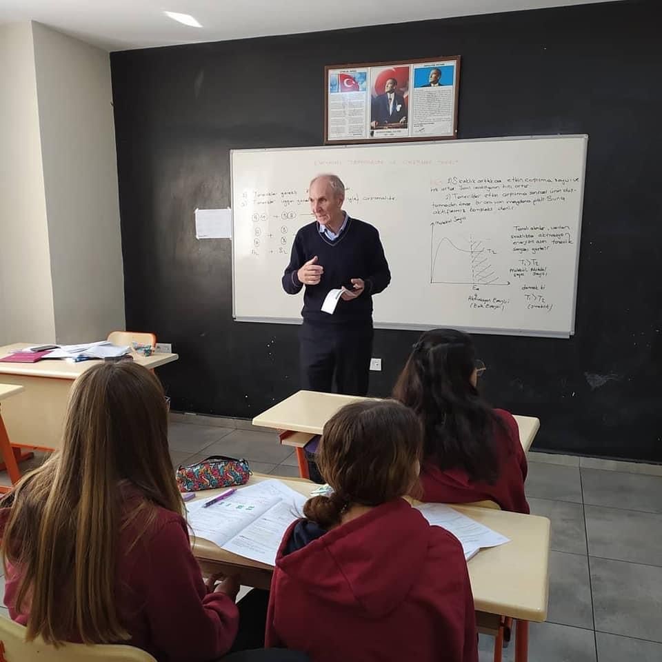 Öğretmenine sahip çıkmak geleceğine sahip çıkmaktır.

Saygı ve rahmetle anıyorum.🙏 #ibrahimoktugan