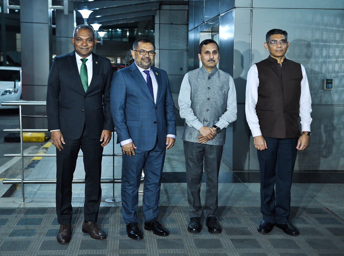 Warm welcome to FM @MoosaZameer of Maldives on his official visit to India. Discussions on bilateral & regional issues and seeking ways to provide impetus to our multifaceted relationship lie ahead.