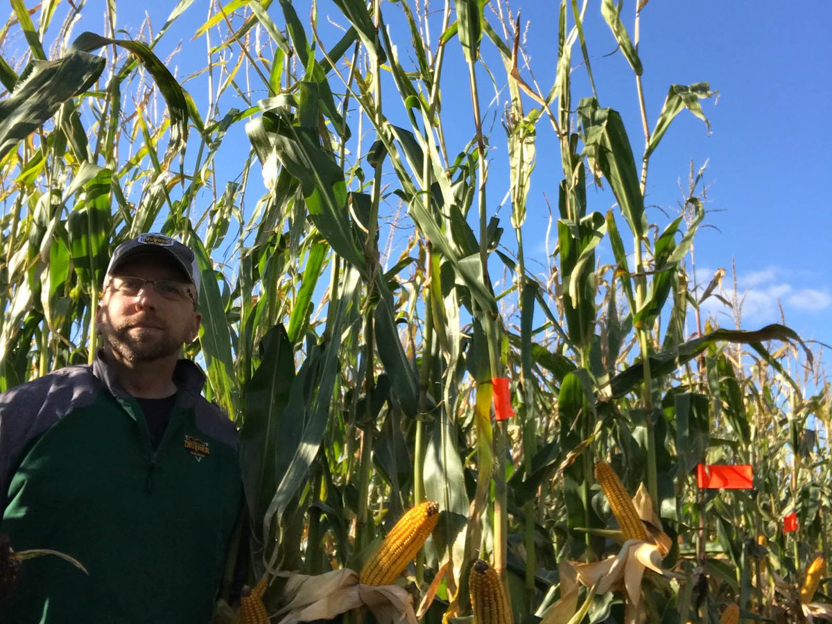 'Each year provides new and different environmental challenges for growers. Those challenges will have an impact on research data conducted in the fields of that area.'- Mike Dietrich, Thunder Seed in Future Farmer Magazine Read more: futurefarmermag.com/bringin-the-th…