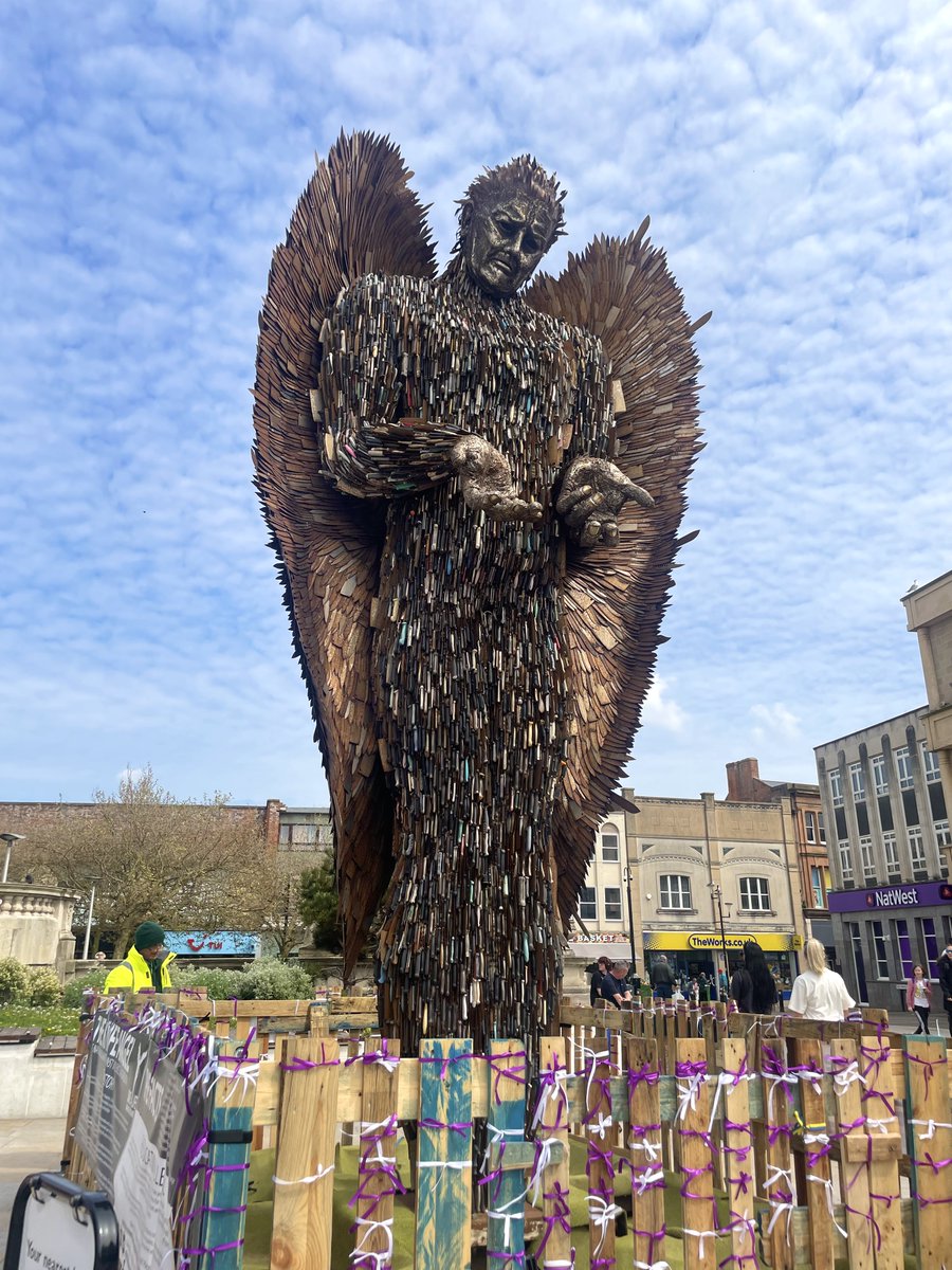 The incredible #KnifeAngel is on display just a 5-minute walk from the Grand Pier😮 📢

Made from over 100,000 knives and blades confiscated by the UK’s 43 police forces, it is a monument against violence and aggression.

#KnifeAngelNorthSomerset #WestonSuperMare #TheGrandPier