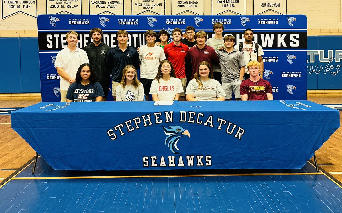 A hearty congratulations goes out to these outstanding student athletes who will be taking their games to the #NextLevel. We can’t wait to see our #SeahawksSoar! Always remember, wherever life takes you, #OnceASeahawkAlwaysASeahawk. 🏌️⚾️⚽️🤼🏈🥎🥍🪩