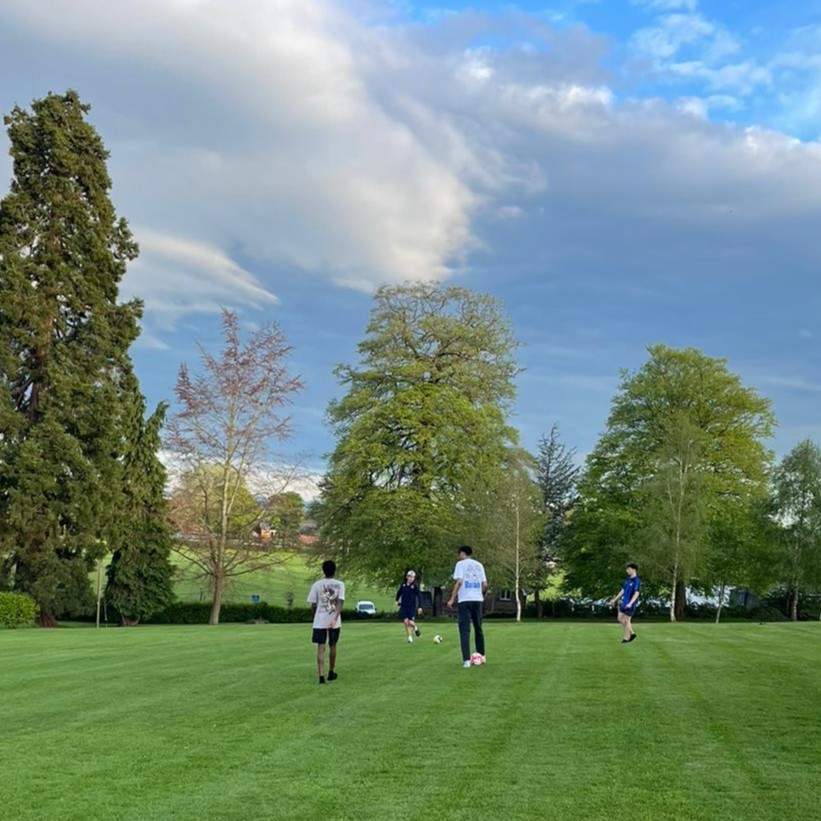 Finally, the sun made an appearance over campus this weekend, and the boarders were able to get outside for BBQ's with social football and volleyball on the lawn. A nice evening with happy faces... #thisisoswestry #boardingatoswestryschool #iloveboarding #ukboardingschool