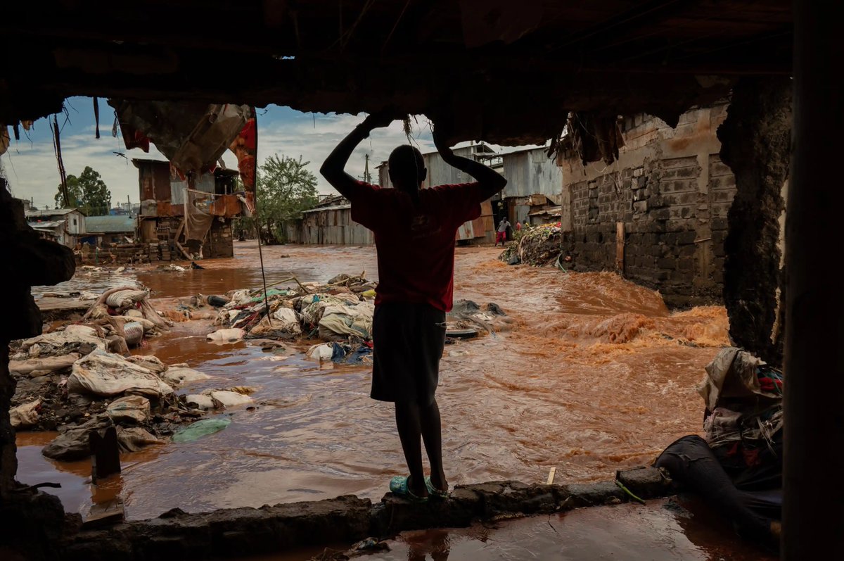 🚨The flooding in Kenya is not just water; it's washing away livelihoods & worsening #hunger. Urgent action is needed to save lives, build resilience, & secure the future for those most affected by the climate crisis. Read: bit.ly/3QzX9xX #HungryforAction…