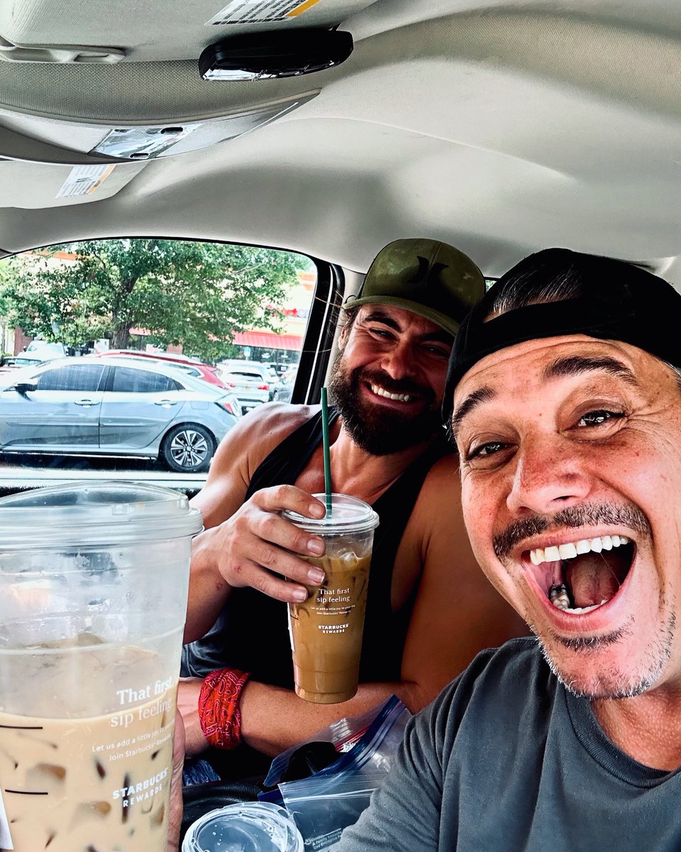 Looky Look who is trying to join the @survivorcbs 🏝️#Season50 Pre-Game Alliance!!! @The1jyoung shoutout to @Starbucks for keeping us cool with the delicious Iced-Coffee!!!🧊