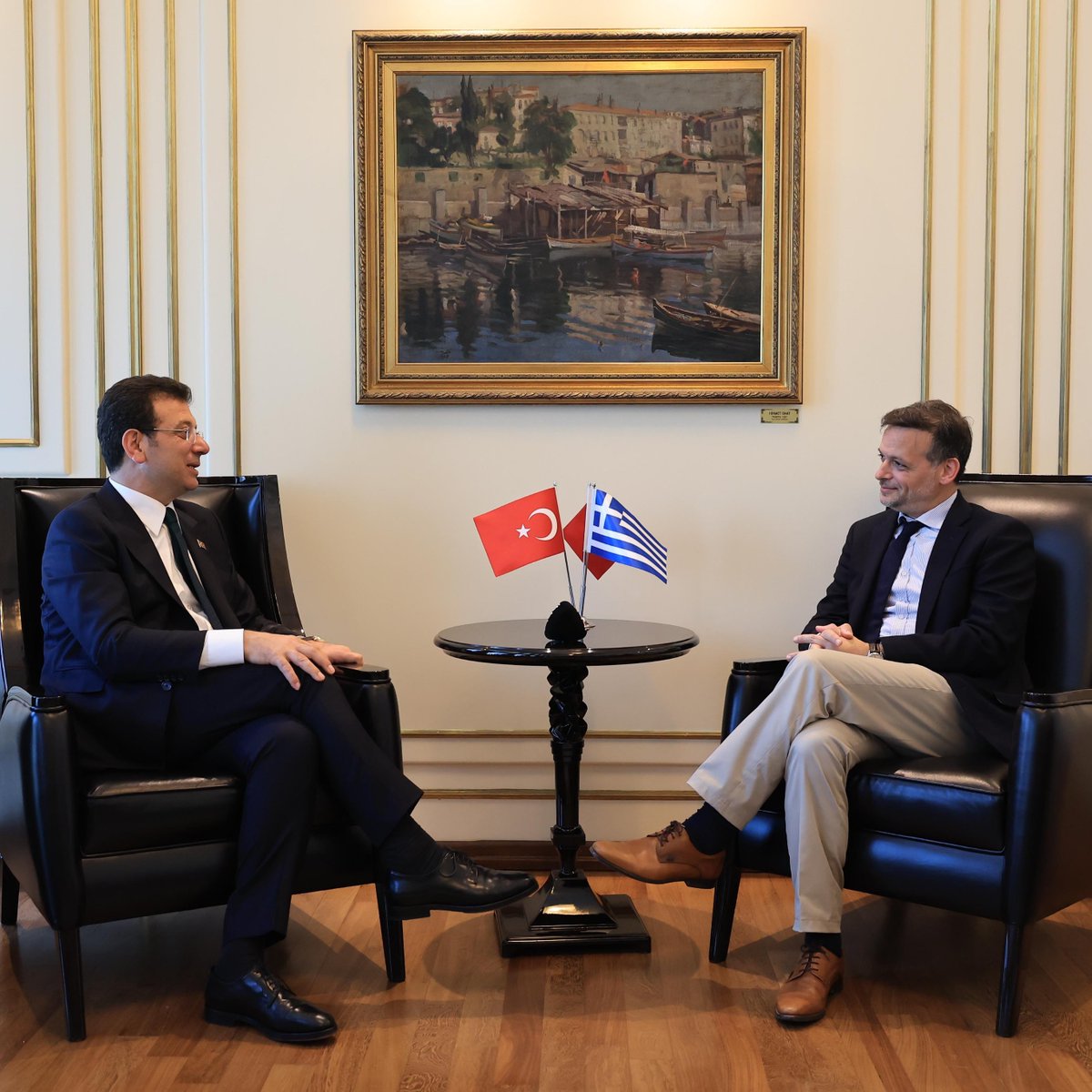 Ekrem İmamoğlu, Atina Belediye Başkanı ile bir araya geldi.