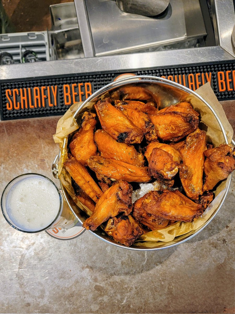 #WingWednesday at #SchlaflyBankside! $1 wings or a big *bucket* of 40 wings for $35. All day every Wednesday. Best enjoyed with a @Schlafly beer! 🍗🍺 Come and get 'em! We had some baseball players from @LindenwoodU stop in last week and feast on a whole bunch of #chickenwings.