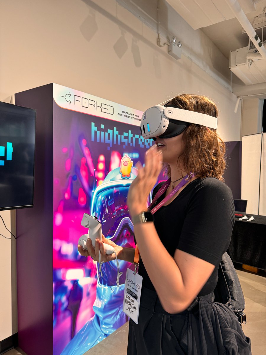 Had an amazing time with everyone who joined us @forkedconf today! Thrilled to meet new faces, share goodies, and witness our community dive into our #metaverse with #VR headsets on. To those who couldn't join us in Hong Kong, fret not! We've got clips of our demo coming your way…