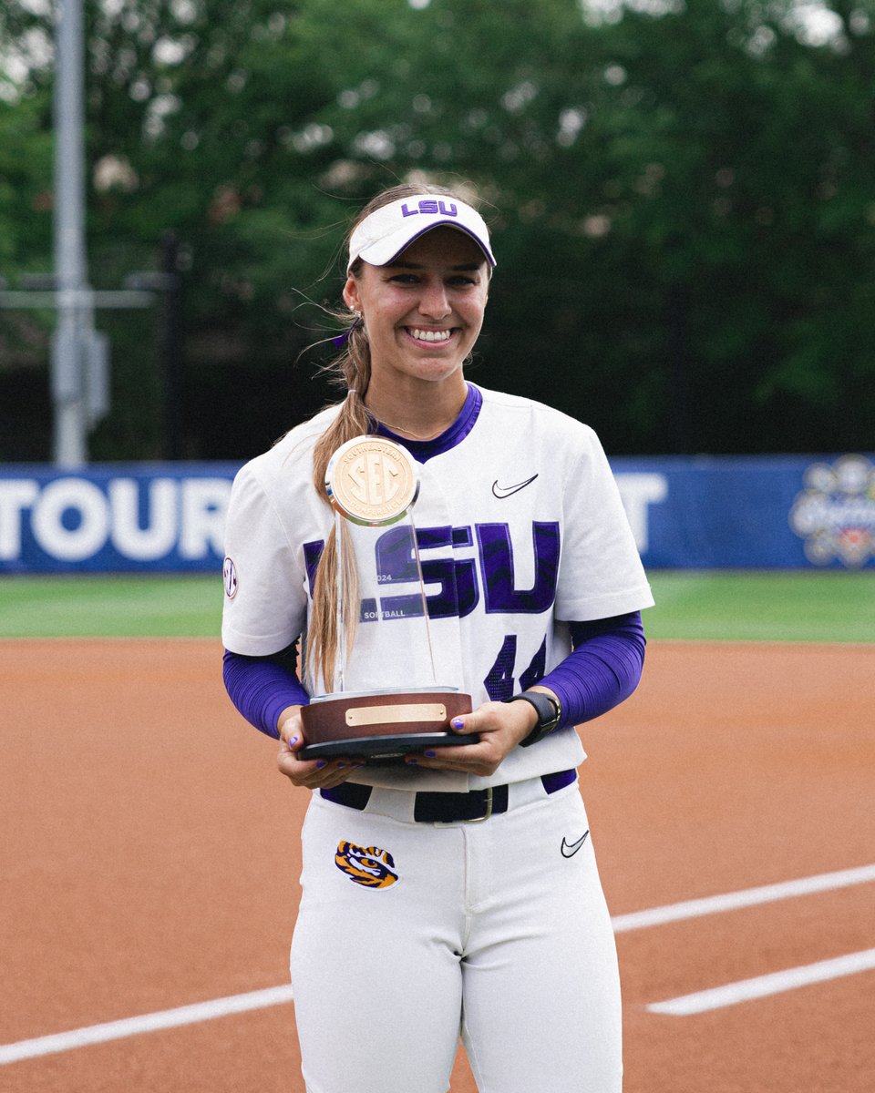 👏 Congratulations to @LSUsoftball's @ali44newland, the 2024 #SECSB Scholar-Athlete of the Year! 🔗 secsports.social/sb-scholar24 #SECTourney x #ItJustMeansMore