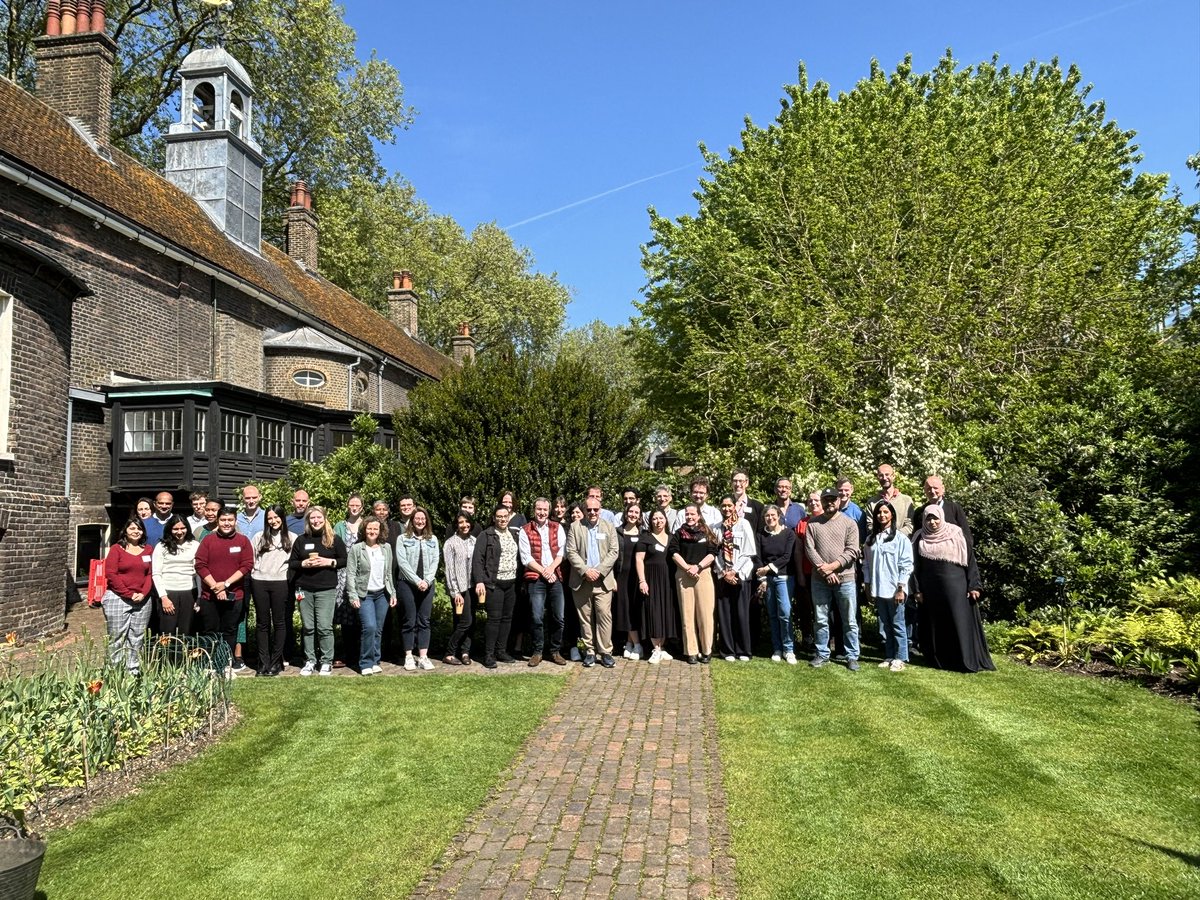 Fantastic meeting of @CCPMG_TEAM over last 2 days! Thanks to all the team collaborators and our guest Professors @charlot_summers and Michelle Chew! Reinvigorated for the future @rupert_pearse @AcklandLab @Zudin_P @PJZolfaghari @_tim_stephens