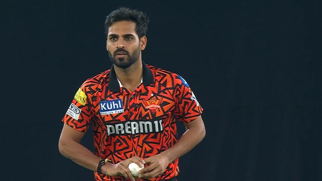 TAKE A BOW, BHUVNESHWAR KUMAR. 

A spell of 2/12 in 4 overs at the Uppal Stadium against LSG. A world class bowling performance by Bhuvi, vintage Bhuvi on display. 🔥