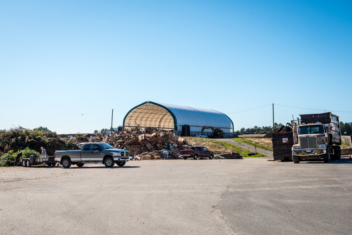 The Mission Landfill is open to users seven days a week from 8am to 5pm, excluding stat holidays. In accordance with the City’s Solid Waste Management Bylaw, landfill personnel reserve the right to decline a load if they believe unloading and sorting cannot be finished by 5pm.