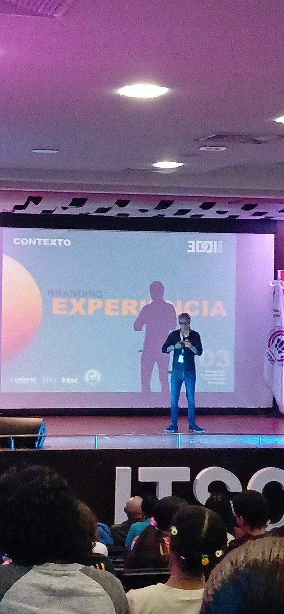 "Branding= experiencia con la marca. La marca, es uno de los principales catadores de la experiencia".

#FernandoRodriguez Feria de diseño #Eddi <a href="/itscoficial/">Instituto Técnico Superior Comunitario (ITSC)</a> #ITSC

<a href="/ovelismoreno/">ovelismoreno</a>