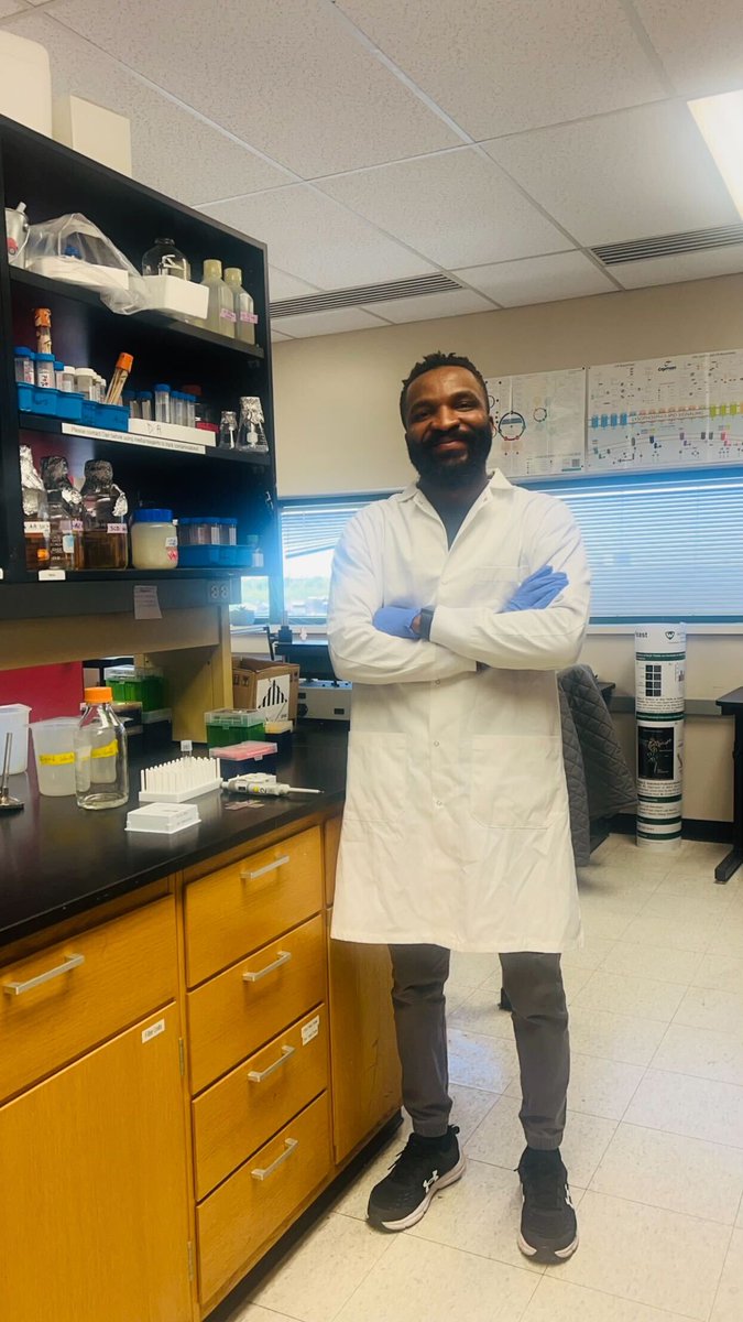 SUPER proud of grad student @dannybayo for receiving the ATTRACT fund @waynestatechem #ChemBio Interface to continue his work on mechanisms of #lipid remodeling in #aging. Congratulations Dan!🥳 @WSUResearch @WSUBioSci
