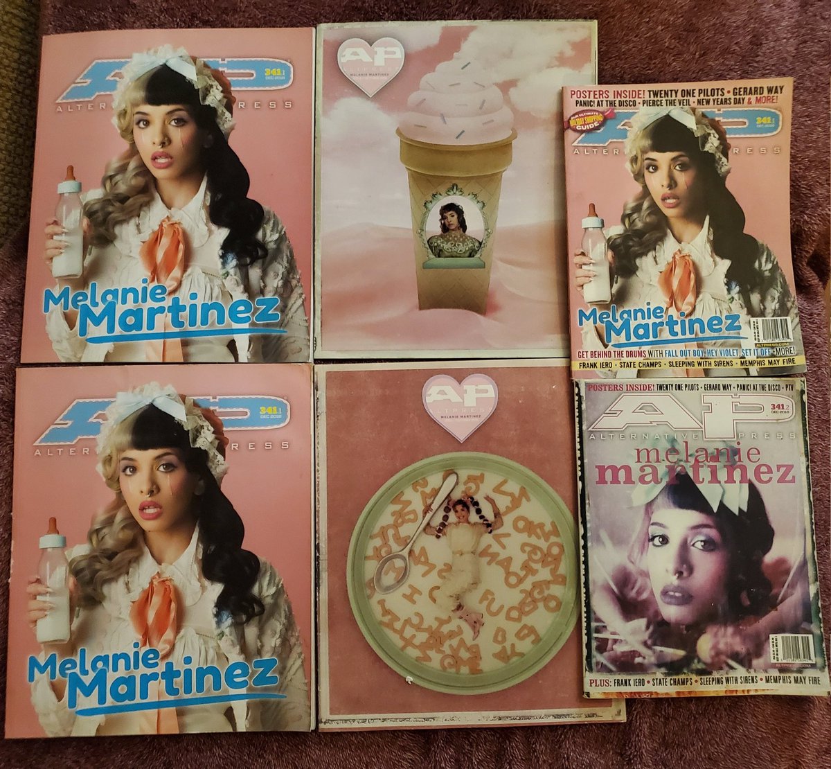 Thread of my Melanie Martinez collection 🧚🏼‍♀️💗

Starting with:

CD's and Alternative Press magazines