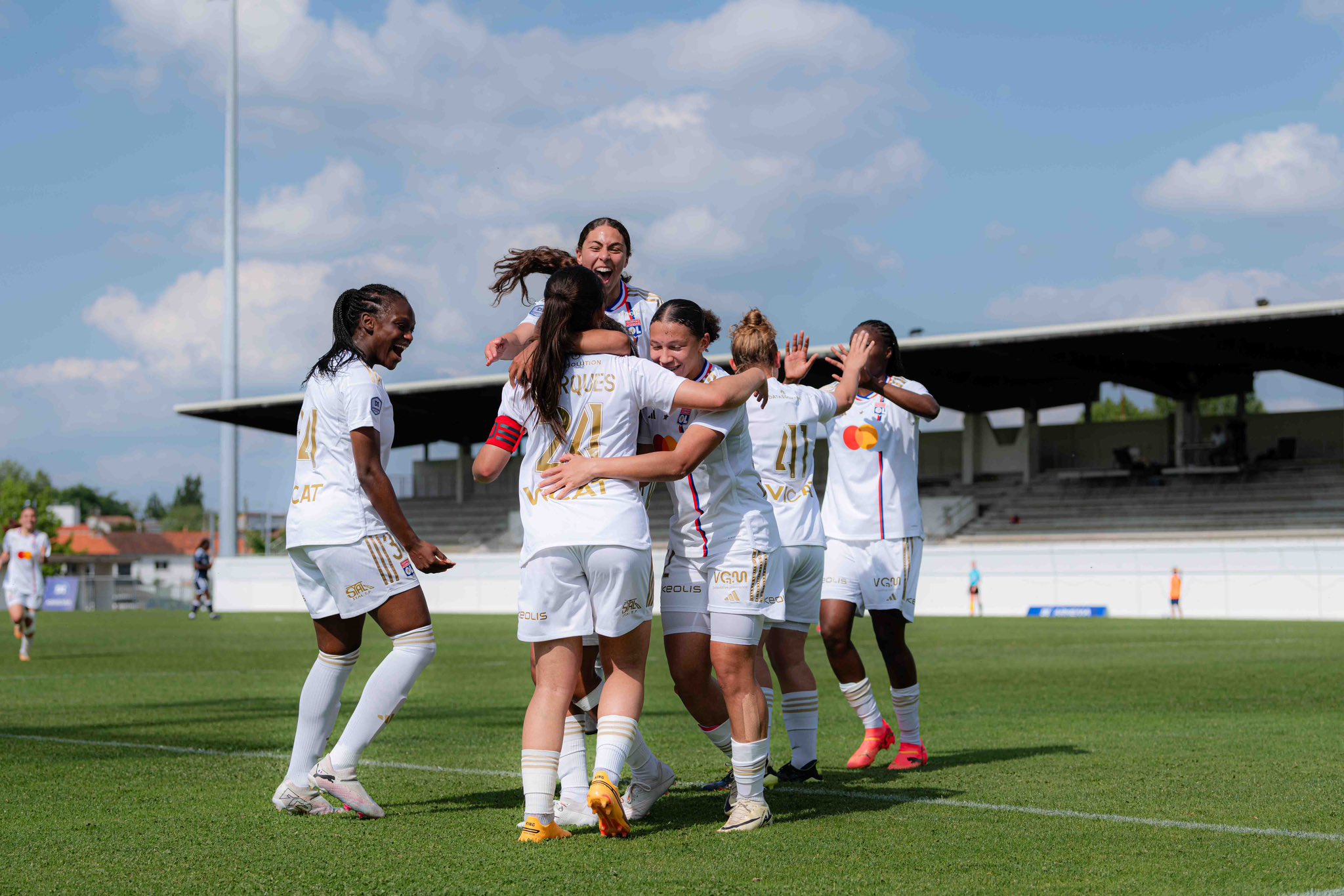 Alice Marques c&eacute;l&egrave;bre son but contre Bordeaux.