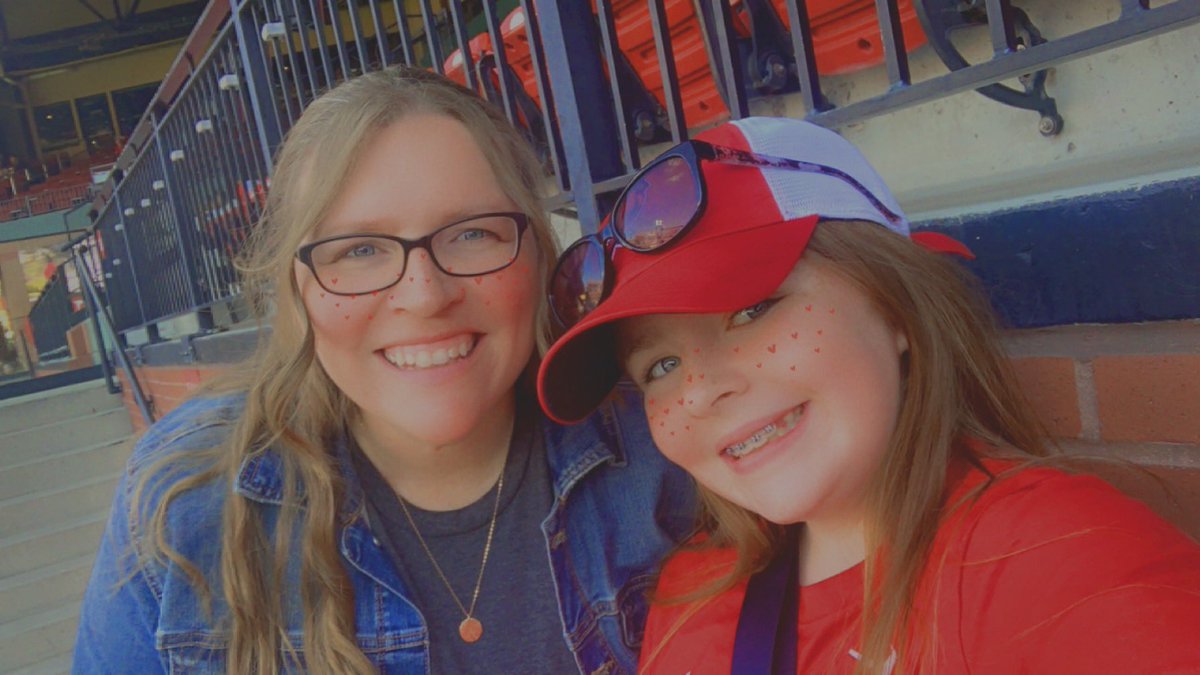 Thank you <a href="/mkatie767/">katie</a> for being a positive role model for Hannah &amp; for always taking time to share your wisdom w/her. Congratulations on being the <a href="/stltoday/">St. Louis Post-Dispatch</a> &amp; <a href="/ValleyParkHS/">@ValleyParkHS</a> scholar athlete! #MakeADifference