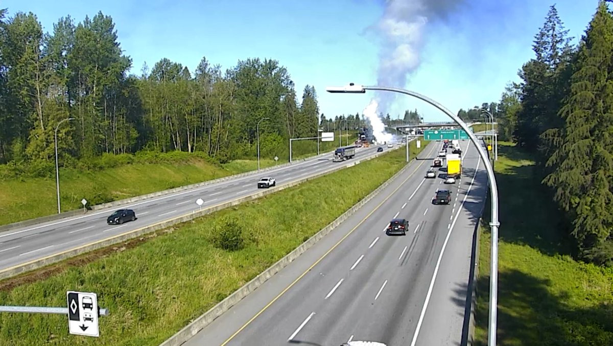 ⚠️#BCHwy1 A vehicle fire has the eastbound right and centre lanes at 216th St CLOSED. Crews en route. First responders on scene. Pass with caution. Expect major delays due to congestion. #LangleyBC

ℹ️For more info:
drivebc.ca/mobile/pub/eve…