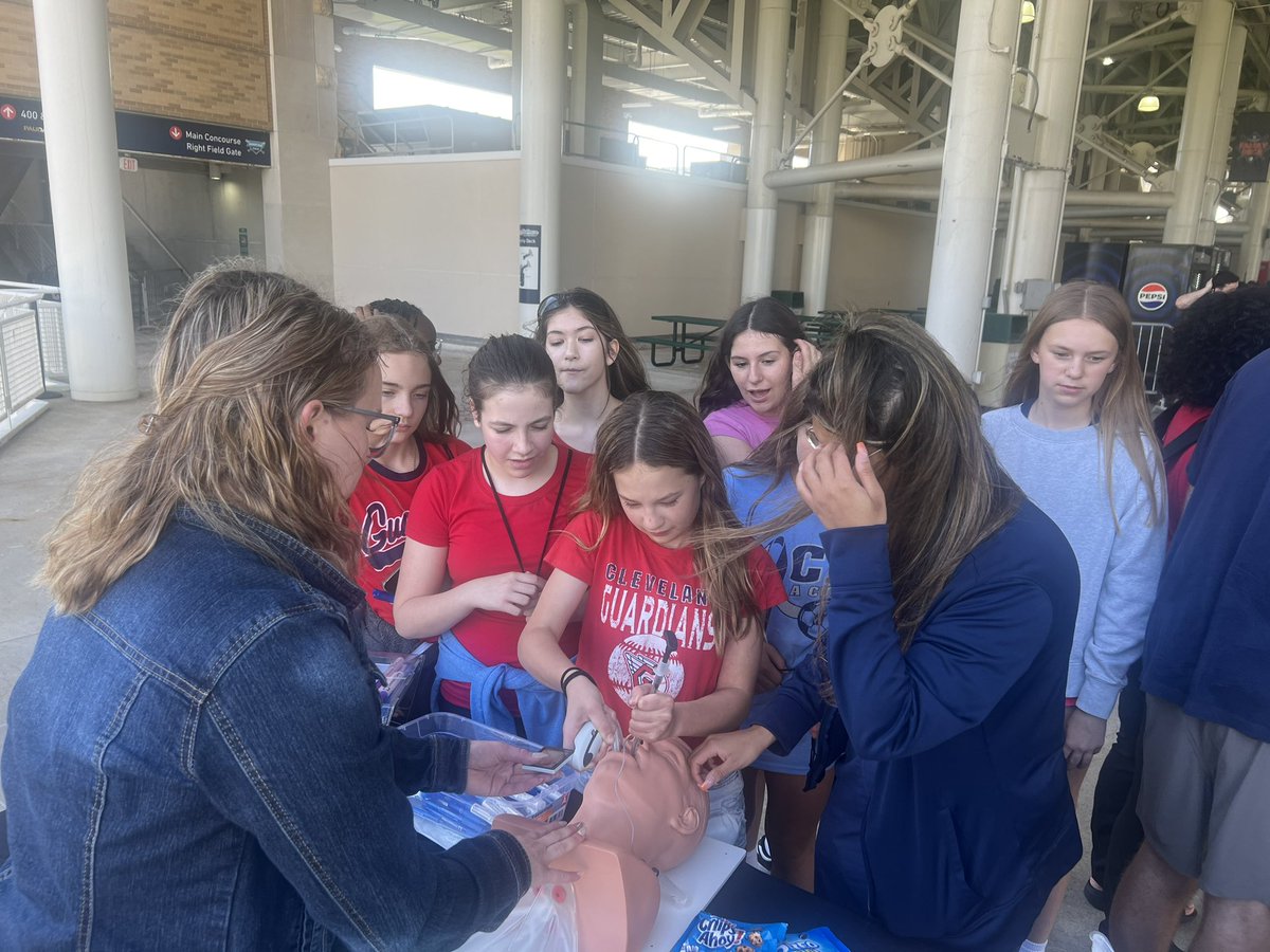 HMSGilanyiMath6's tweet photo. 6th Grade HMS at STEM Guardians Day! Great activities and learning! https://t.co/PAqP0DmEnI