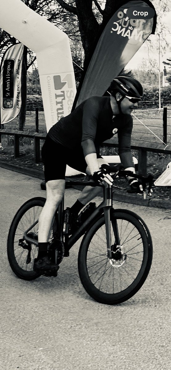 Moody shot of me on the ⁦@NorthRoadCycles⁩ crossing the finish line on Sunday Tour de Manc