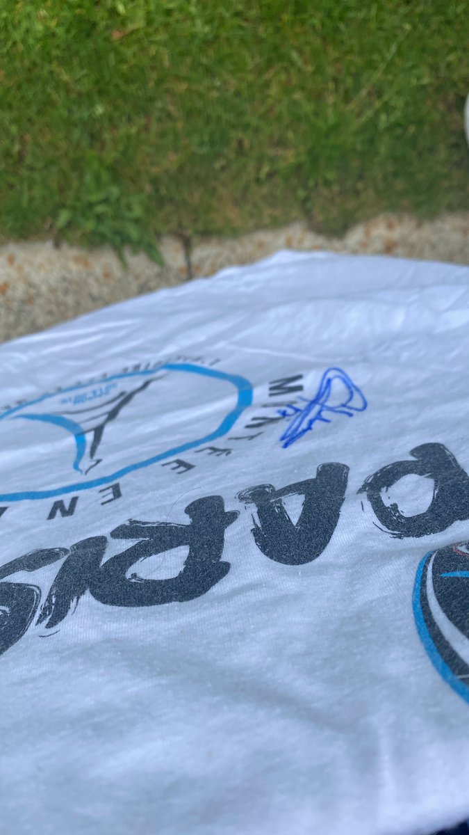 Travel In Paris tweet media