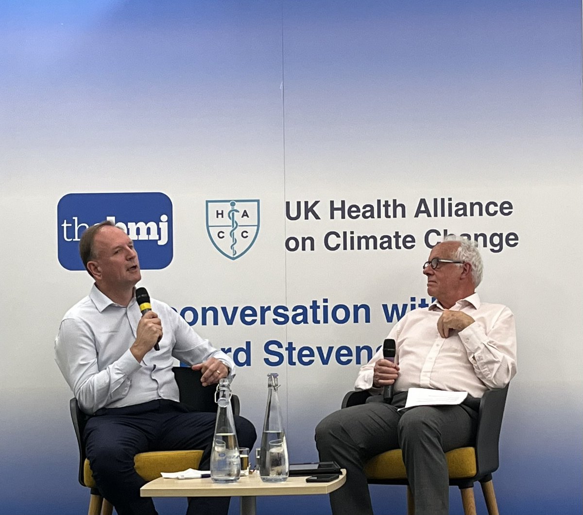 @KamranAbbasi editor of @bmj_latest asks how to make change? ‘For clinicians to act on the wisdom in your pages doesn’t need political sign off’ Great to spend some time reflecting on decarbonising the NHS @GreenerNHS @Richard56