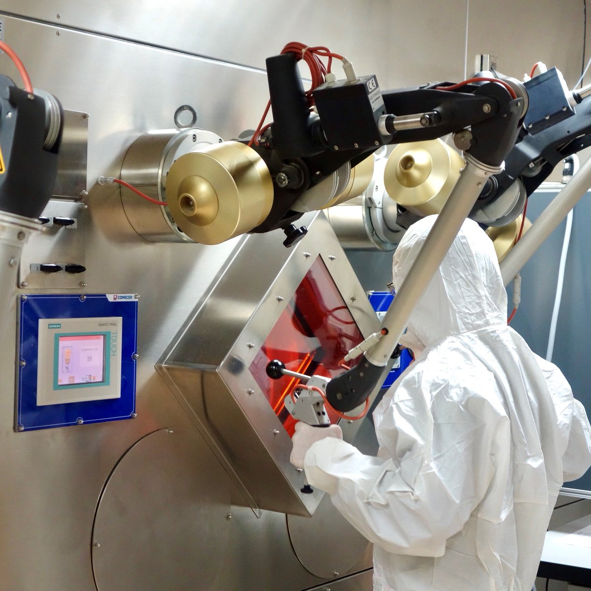 Robot-like arms & a hot cell container help keep workers safe as they move around #radiopharmaceuticals, specialized drugs that contain small amounts of radioactive materials. Doctors use radiopharmaceuticals for diagnosing and treating diseases like #cancer.