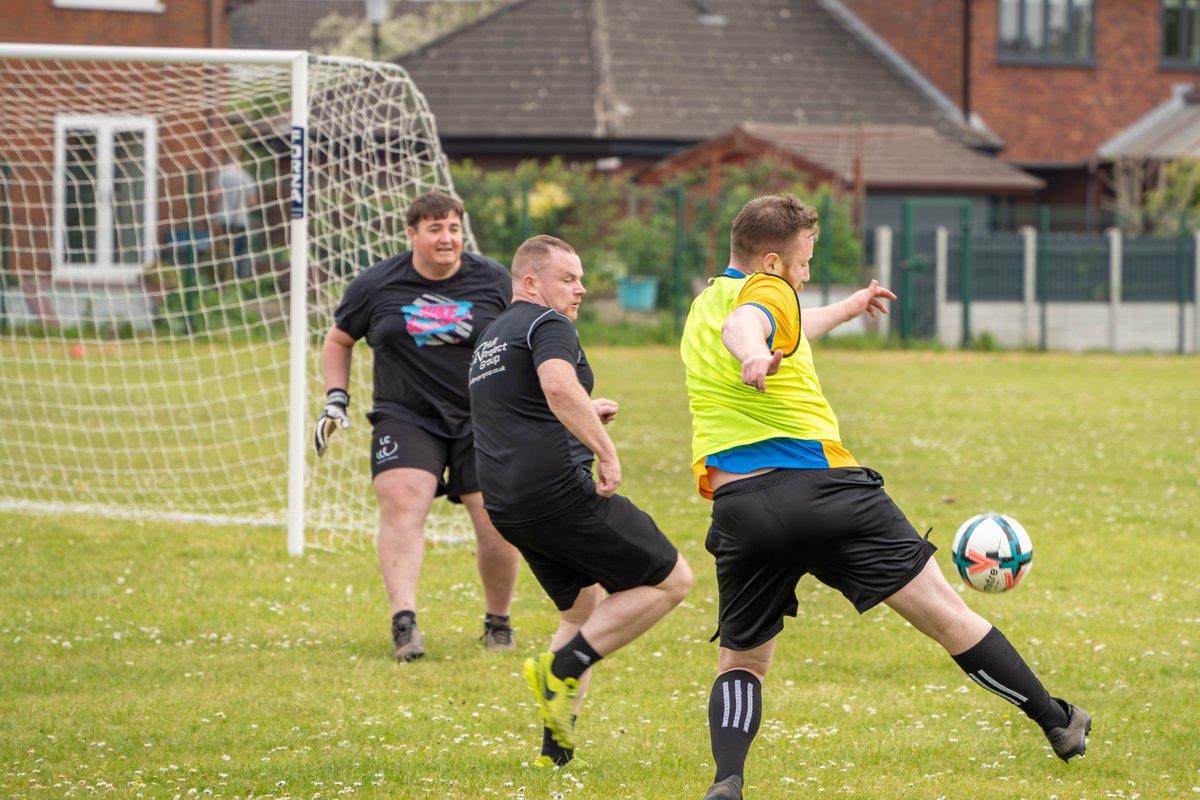 ⚽️ What a match! Cronton Sixth Form and Riverside College staff came together for a thrilling football game, all for a fantastic cause – our Race for Life Event! 🏃‍♀️
