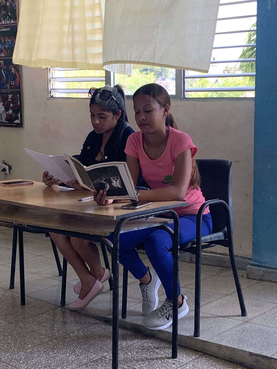La necesidad de vincular la obra martiana a través del proceso docente educativo es uno de los temas que se presentó en el forum de ciencia y técnica de la #EPEFGranma .
#SomosElINDER 
#CubaViveEnSuHistiria