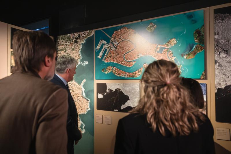 MUSEU DE LES CIENCIES// El Museu de les Ciències presenta la nova exposició ‘Mediterrània’, un recorregut pel passat i el present d’este mar amb imatges captades des de l’espai
noticiesdigitals.com/el-museu-de-le…
@generalitat #noticies #museudelesciencies