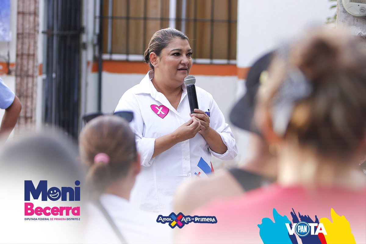AgsMoniBecerra's tweet photo. En el Distrito 2, que abarca más de la mitad de la ciudad, seguimos recorriendo #MuyBien las colonias y visitando a sus habitantes, pues es mi propósito que conozcan este proyecto hecho con #FuerzayCorazónXMéxico.
#DistritoDePrimera
#Azúlate
#SinMiedo https://t.co/rpNLinzI6S