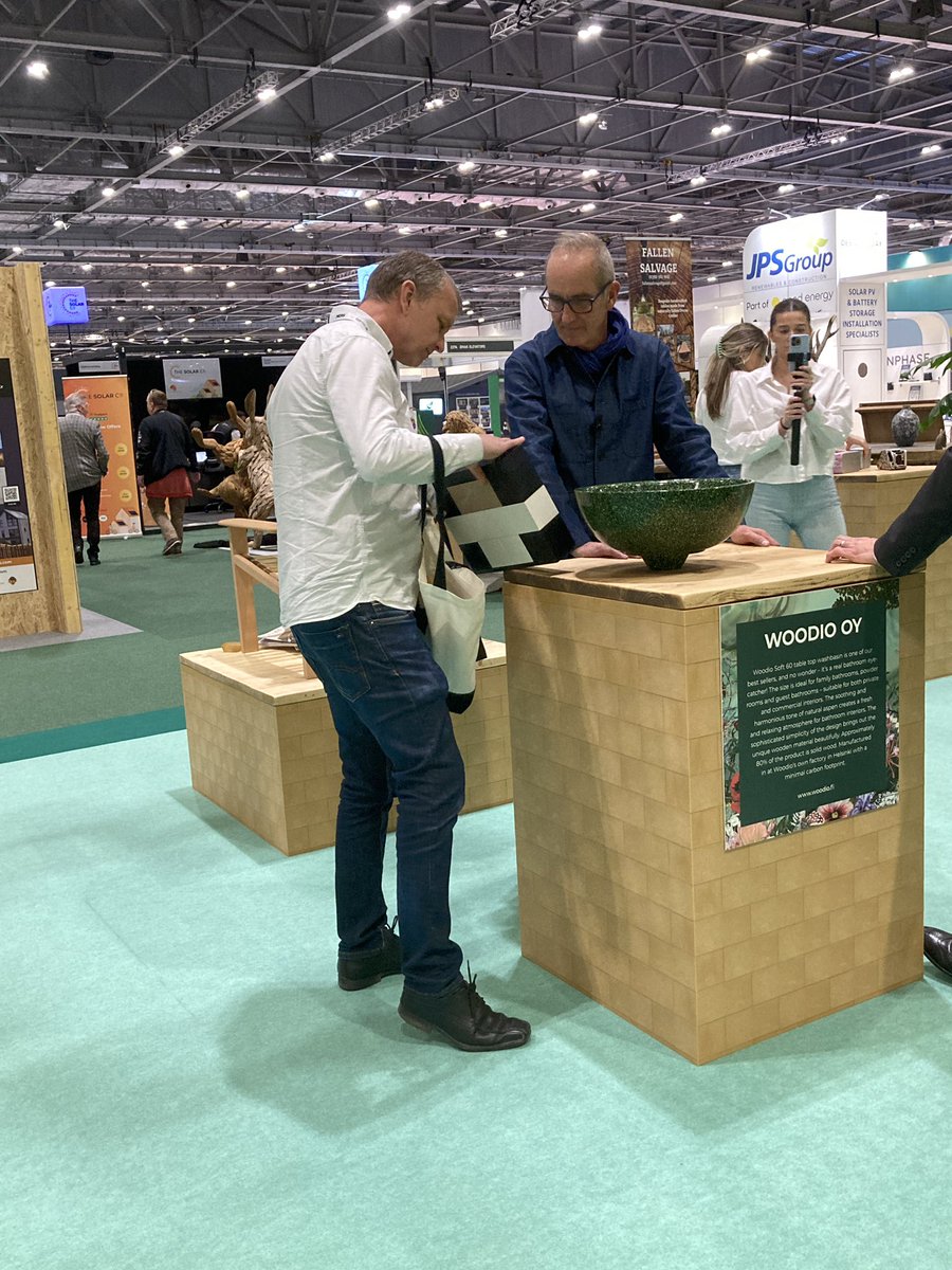 Harvey met up with Kevin McCloud at the Kevin’s Green Heroes stand built by <a href="/morphbricks/">MORPH®</a> for <a href="/GrandDesignsTV/">GrandDesigns</a> 

Morph is a modular system with endless applications. Here we built the plinths to display innovative new designs.
