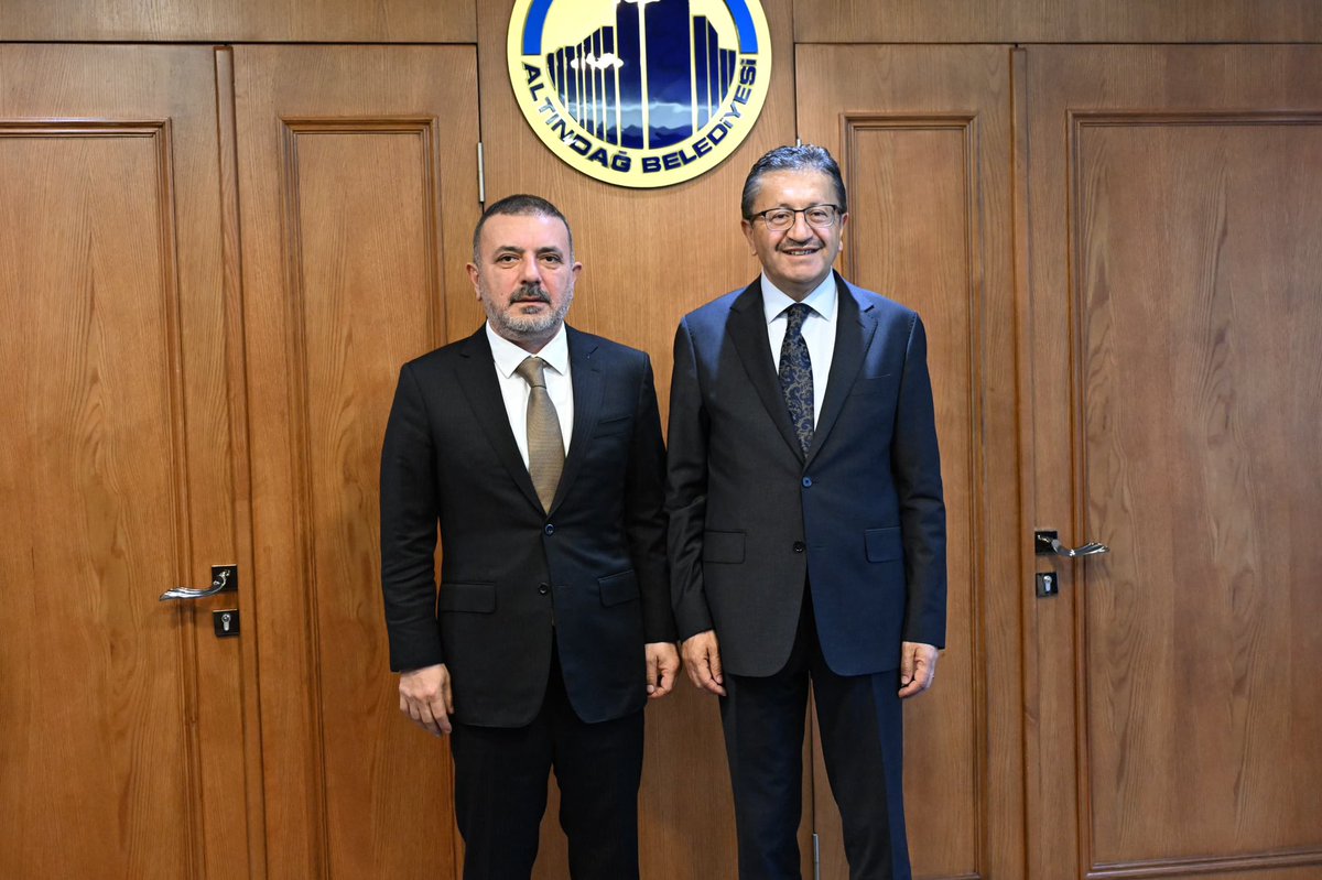 Yeniden seçilen Sincan Belediye Başkanı Sn. Murat Ercan'ı belediyemizde misafir ettik. Sn. Ercan’a nazik ziyaretleri ve hayırlı olsun dilekleri için teşekkür ediyoruz.