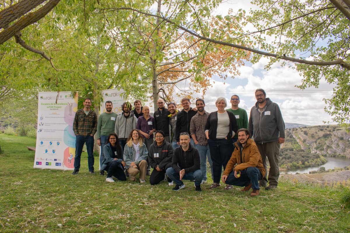 We hosted the 'Young Researchers Interaction and Collaboration Workshop' at EiFAB (Soria), @universidaddeva . This event proved to be a productive networking opportunity. It was a fantastic day of learning and teamwork that paved the way for future collaborations.
