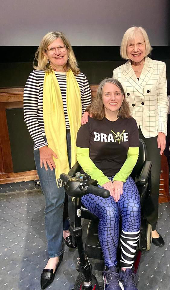 EvaFeldmanMDPhD's tweet image. What an incredible evening!  @ActiveALS hosted a screening of the inspiring "Go On, Be Brave."  

Here I am with my dear friend and @MichiganRoss Associate Dean Gretchen Spreitzer and the subject of the documentary @AndreaLytlePeet: