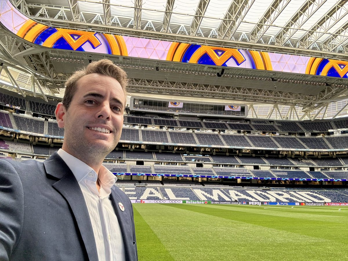 Hola Madrid 🤝 Hala Madrid Se viene @realmadrid @FCBayern por un lugar en la final de Wembley ante @BlackYellow PARTIDAZO! Y aquí estamos junto a @tntsportsmex 🇲🇽⚽️ #BenditaChampions