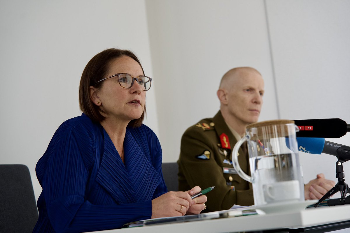 Defense_lu's tweet photo. Challenging times require extraordinary investments.
Luxembourg plans to invest up to €2.6 billion over 30 years for new medium #CombatRecce vehicles &amp; combat support vehicles for @ArmyLuxembourg. An essential acquisition for the future 🇧🇪🇱🇺battalion and for our security. https://t.co/alpOrJH1hC