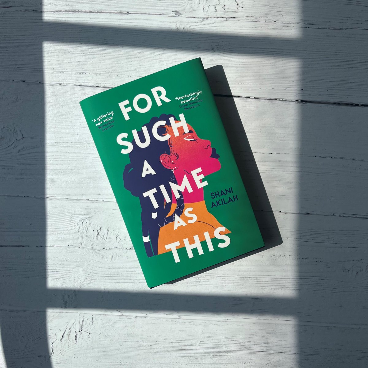 Andddd they're in! Finished copies of @_shaniakilah's For Such a Time as This are here and looking *smart* Out next month from @OneworldNews!