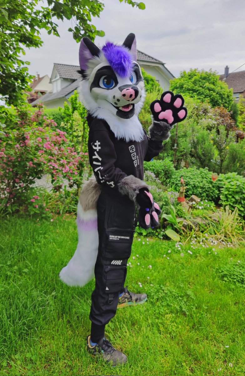 Miles Fur Studios tweet media