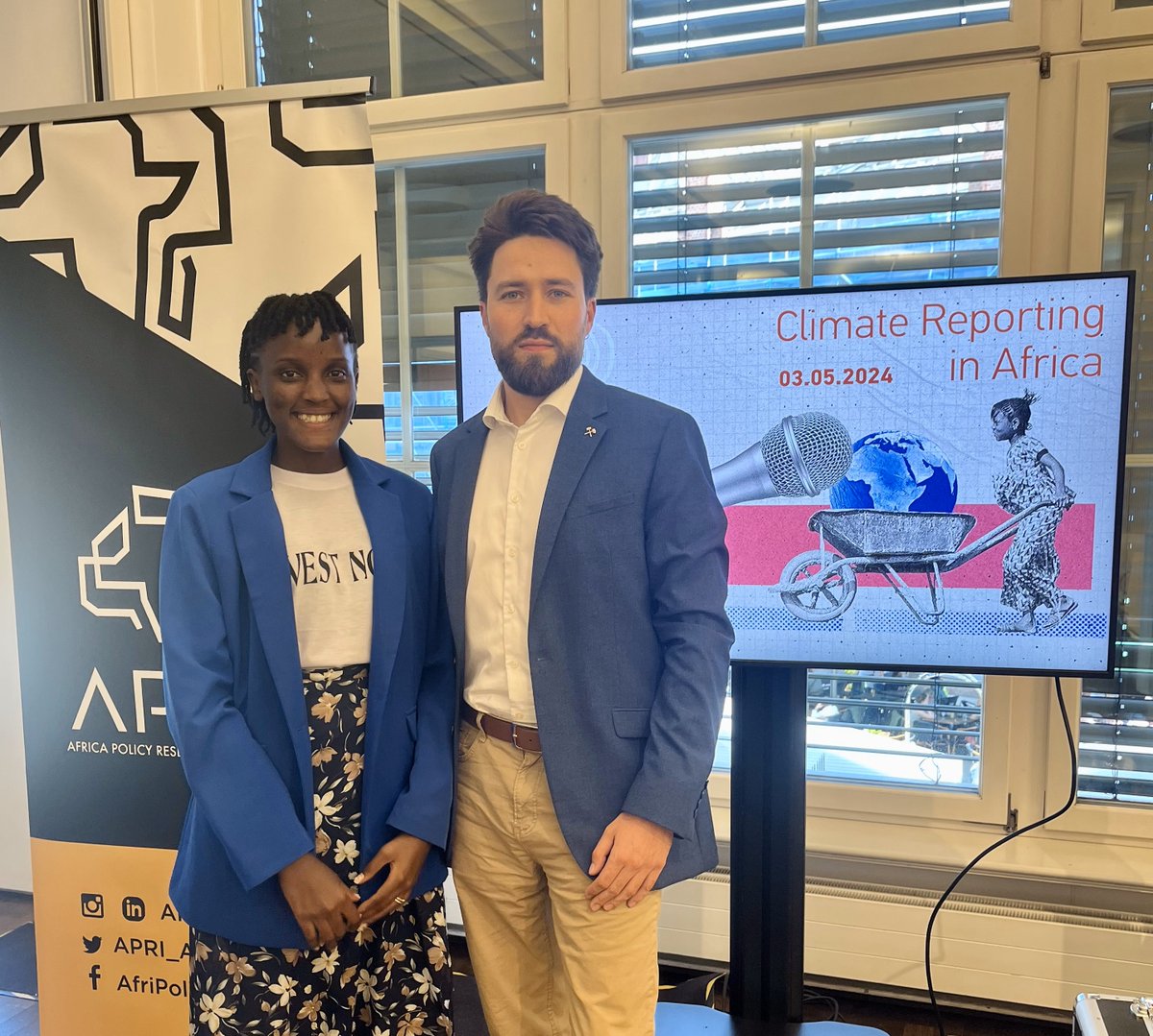 At the Climate Reporting in Africa Conference by @APRI, UNU-FLORES’ Dr. @AlekseenkoAV & @UNICEF Goodwill Amb. @vanessa_vash discussed Africa's climate challenges. A 2023 #UNICEF report shows that children in 48 out of 49 African countries at high/extreme risk of climate effects.