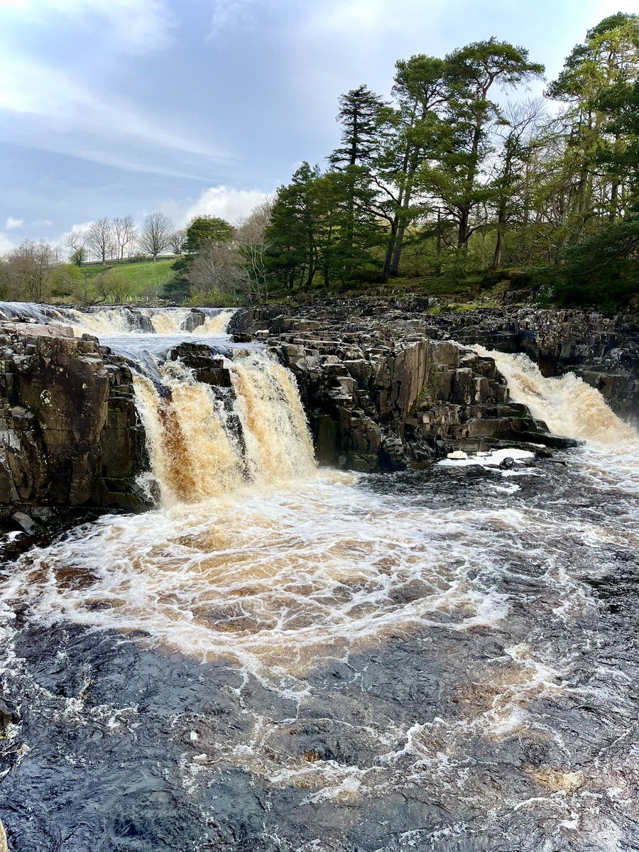 Toms_PaulT's tweet photo. Trip to #highforce #waterfall 😮👍 #lowforce https://t.co/Hg9288XqPh