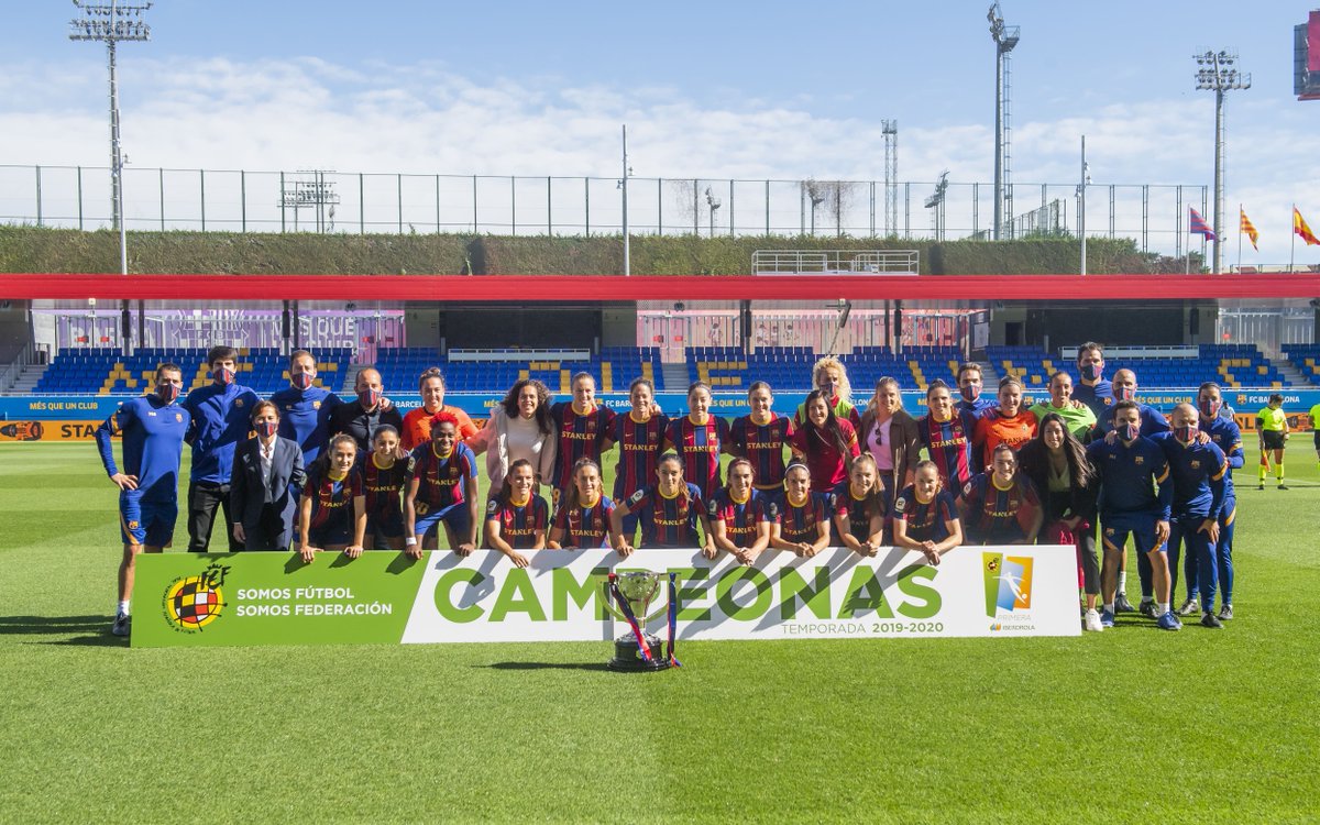 🏆 Avui fa 4 anys de la conquesta del Campionat de Lliga del Barça Femení després que la RFEF la declarés finlaitzada a causa de la pandèmia de la COVID-19. #taldiacomavui #seguimenjoc #agrupaciojugadors #fcbfemeni
