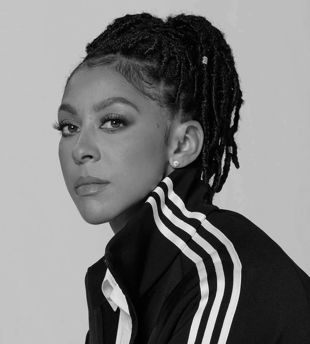 sportsiren's tweet photo. New President @adidasHoops Womens Basketball 
Candace Parker out here becoming a business MOGUL 2 seconds after she retires. 👑 @Candace_Parker https://t.co/rWfZWtCy6a